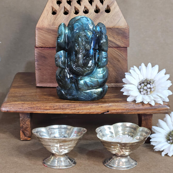 Labradorite Ganesha Idol / Murti - Intuition & Transformation