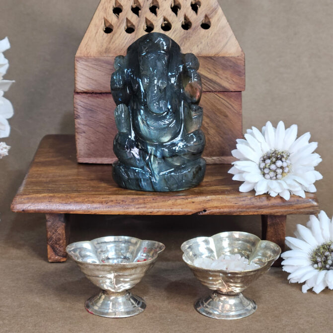 Labradorite Ganesha Idol / Murti - Intuition & Transformation
