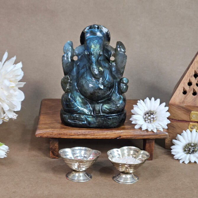 Labradorite Ganesha Idol / Murti - Intuition & Transformation