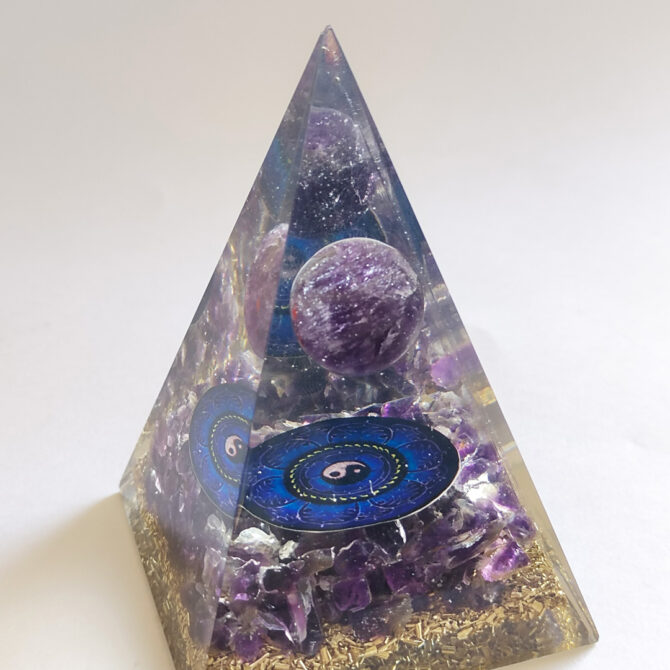 Amethyst Orgone Pyramid for Manifestation
