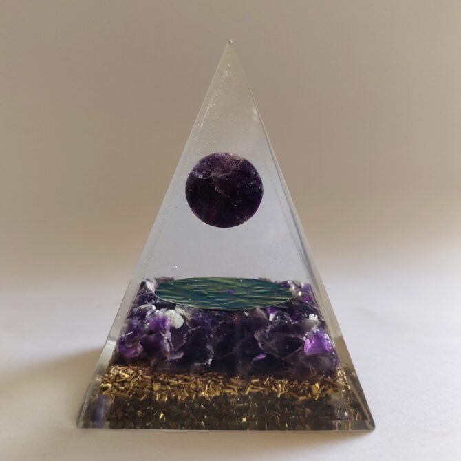 Amethyst Orgone Pyramid for Manifestation