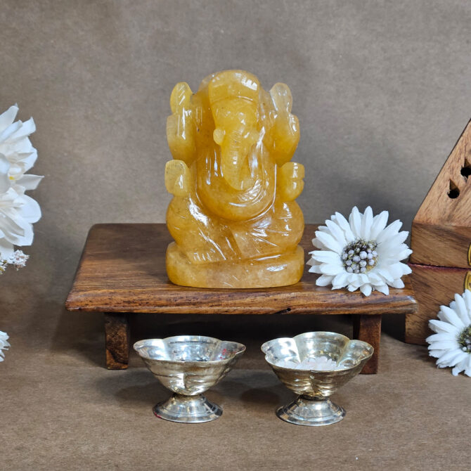 Yellow Aventurine Ganesha Idol / Murti
